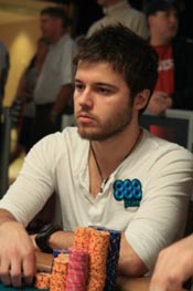  2011 WSOP – Tyler Bonkowski Strikes Gold, Hellmuth Looking for Another Bracelet