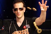 2011 WSOP – Bertrand Grospellier Clinches Bracelet