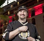 WSOPE – Phil Hellmuth Wins Main Event