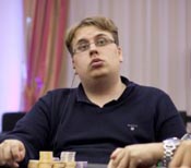 2011 WSOP-E – Day 1B Report