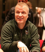 2010 WSOP Main Event – Theo Jorgensen leads