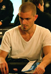 Online poker action – Gus Hansen rebounds, Cates wins