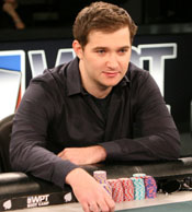 2011 WSOP – Day 5 Round-up