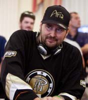 WSOPE – Hellmuth Leads Main Event Final Table