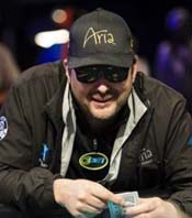 Phil Hellmuth Chimes in on Donald Trump