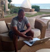 The Poker Grapevine – Ivey Playing Poker in Instagram Picture?